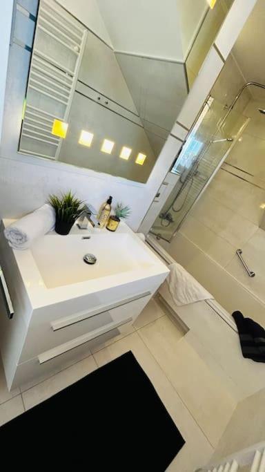 Luxusapartment Mit Balkon Naehe Dortmund * Bochum